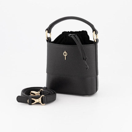 Noa Handbag & Shoulder Bag