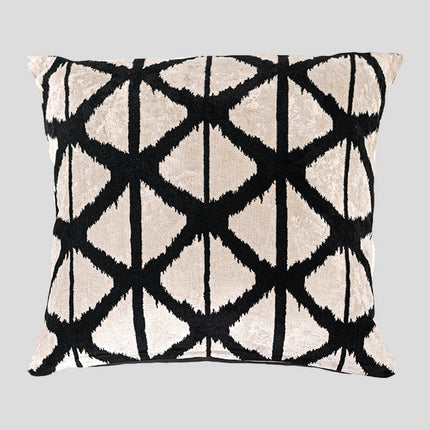 Funda de almohada Ikat de terciopelo de seda negra