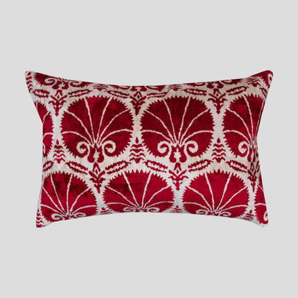 Funda de almohada Ikat de terciopelo de seda roja